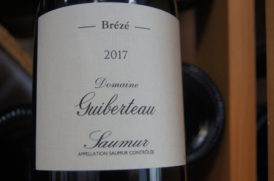 Brézé Chenin Blanc: Entdecken Sie die Renaissance und außergewöhnliche Qualität dieser Loiretal-Weine, produziert von renommierten Winzern wie Domaine Guiberteau.