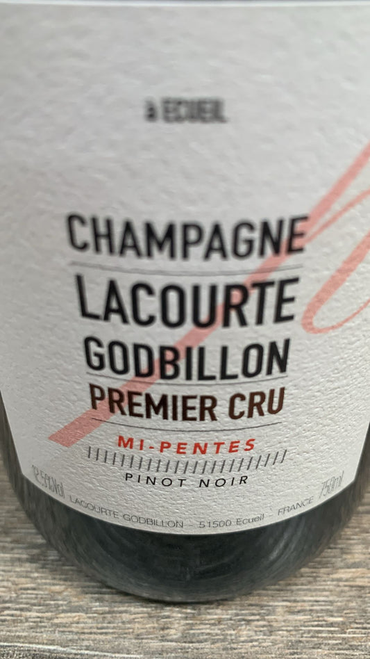 Champagne Lacourte Godbillon Mi-Pentes – Premier Cru Extra Brut, 100% Pinot Noir aus Écueil, biodynamischer Ausbau, Dosage 1.5 g/L, 4.399 Flaschen.