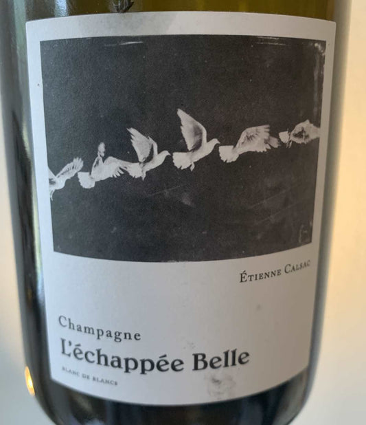  Entdecken Sie die authentische Handwerkskunst von Etienne Calsac und die Bedeutung des Terroirs für seine Champagner.