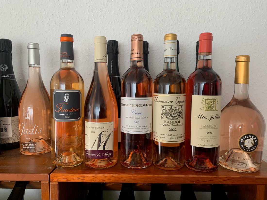Das Roséwein-Verkostungsprojekt 2024 vergleicht hochwertige Roséweine wie Miraval 2023, St Magdeleine Cassis 2023 und Domaine Tempier Bandol 2022. Der Miraval 2023 besticht durch seine Balance und Eleganz.
