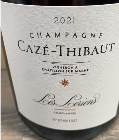 Champagne Cazé-Thibaut Les Leriens aus Châtillon-sur-Marne mit Rücketikett und technischen Angaben