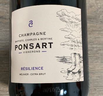 Champagne Ponsart Résilience Meunier Extra Brut aus Janvry und Germigny, 12 % vol., spontan vergoren und im Holzfass ausgebaut.