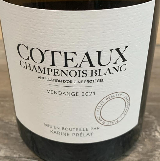 Coteaux Champenois Blanc 2021 – Karine Prélat L’Oeuf de K, 1/3 Pinot Blanc, 1/3 Petit Meslier, 1/3 Chardonnay, 12 % Vol., enthält Sulfite.