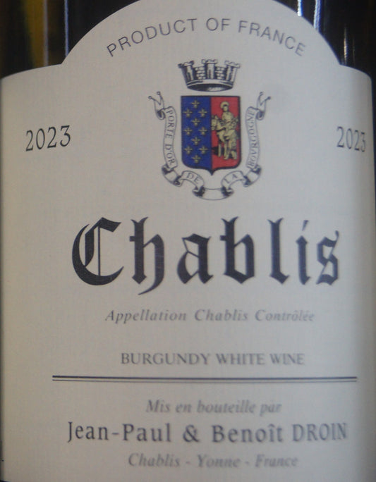 Entdecken Sie den Chardonnay Wein Chablis 2023 von Jean-Paul & Benoit Droin – ein mineralischer Burgunder mit Balance und Frische bei Assaggi-Weinhandel.