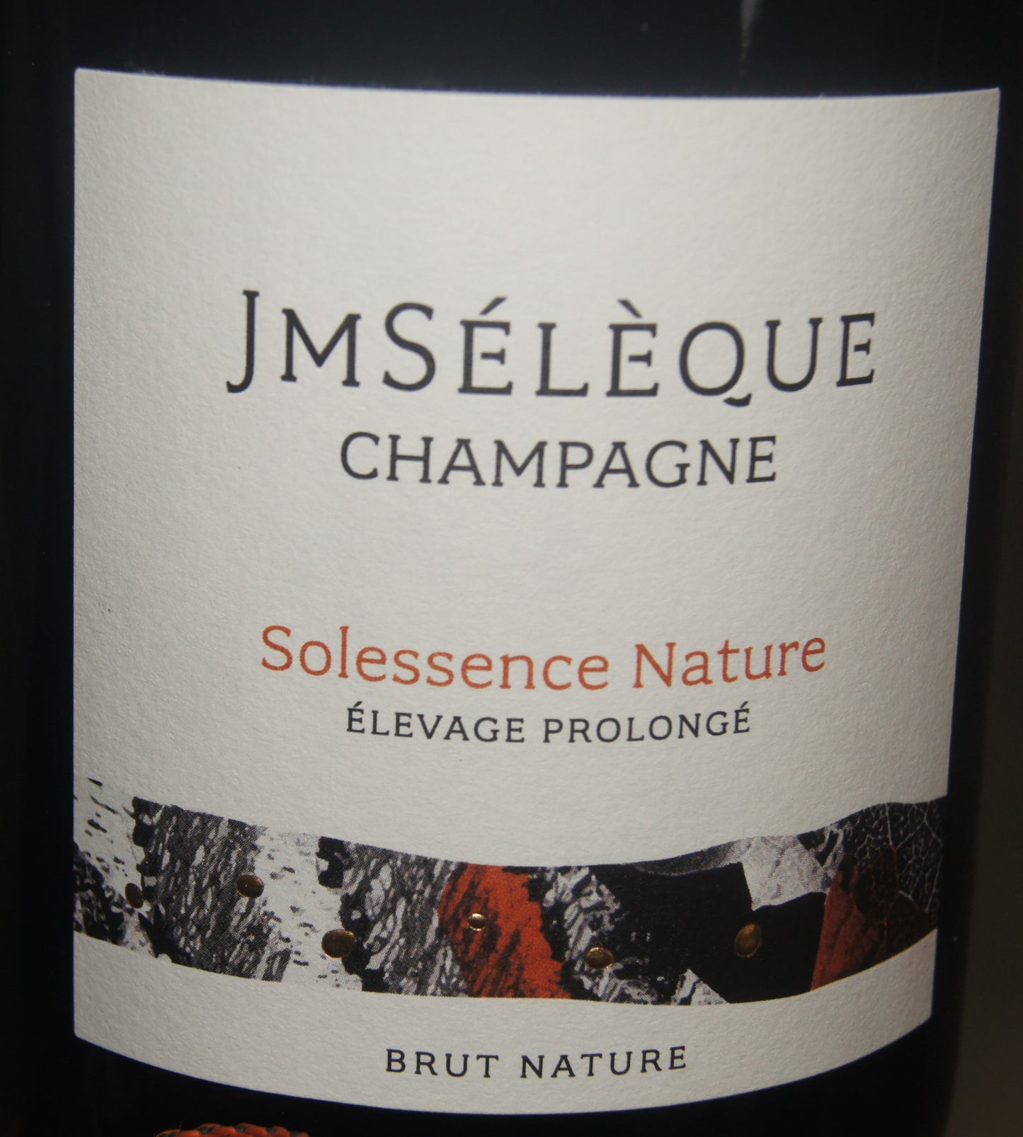 Erleben Sie JM Sélèque Solessence Nature Brut Nature ohne Dosage – biodynamischer Champagner, jetzt bei Assaggi-Weinhandel erhältlich.