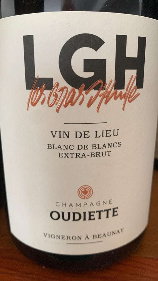 Flasche Champagne Oudiette Les Gras d’Huile Chardonnay mit Reserveweinen.