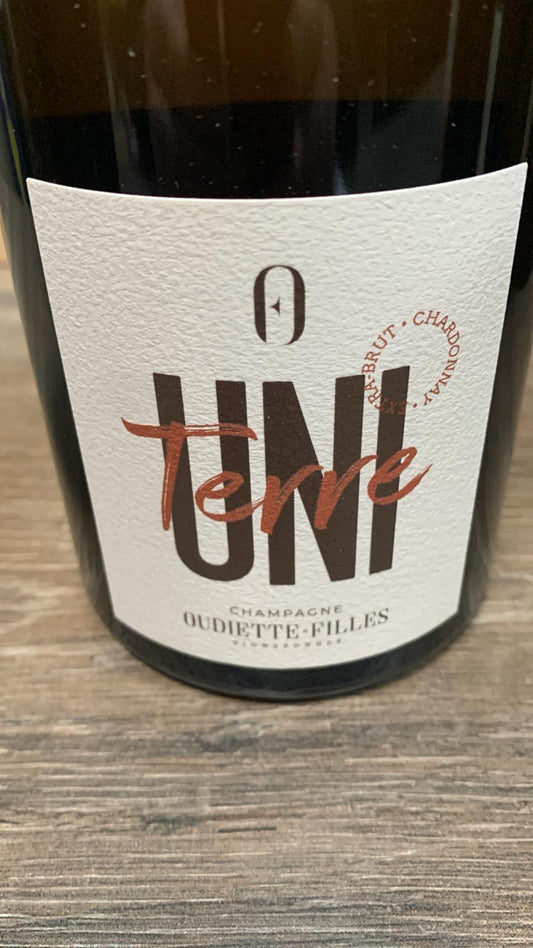 Rücketikett Champagne Oudiette x Filles UniTerre 100 Prozent Chardonnay Holzfass Ausbau 29 Monate Hefelager Brut Nature 0 g/L Dosage